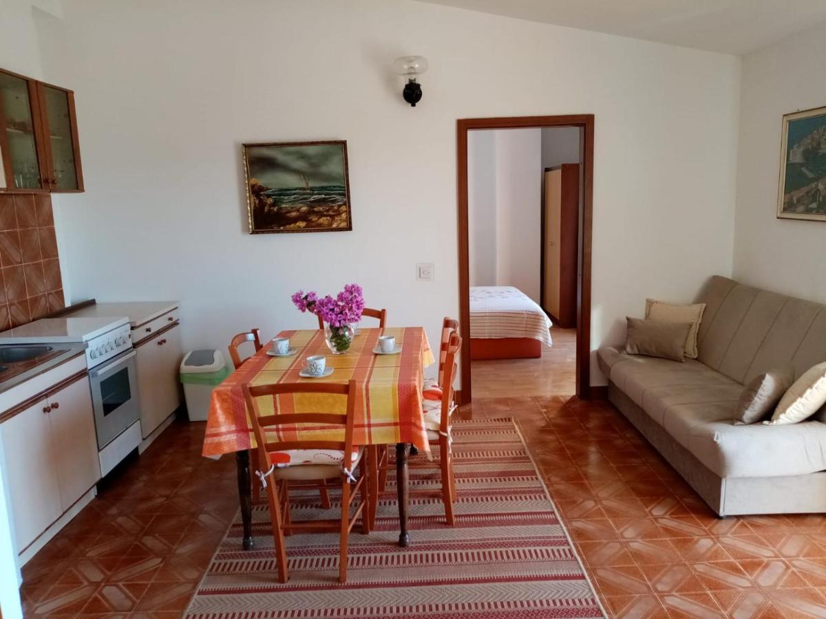 Apartmani Nado Majica Sveti Filip i Jakov Kültér fotó